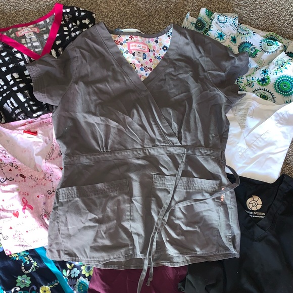 Scrub Top Bundle - Picture 3 of 3